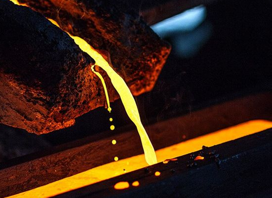 就在世界需要更多铜的时候，智利的大型铜矿正在苦苦挣扎